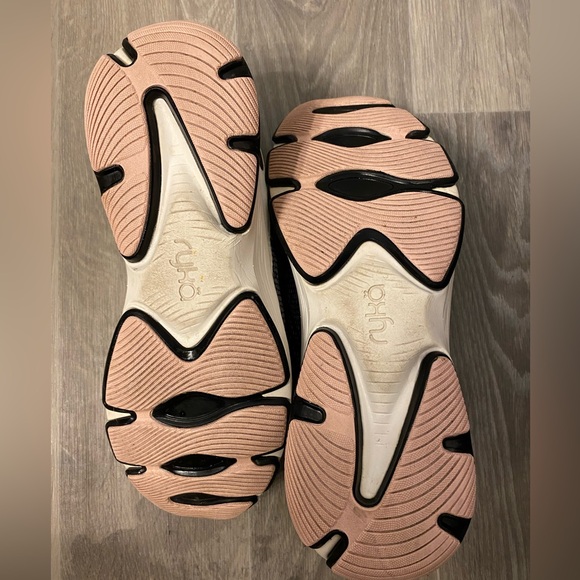 Ryka Black Shoes - Picture 5 of 9